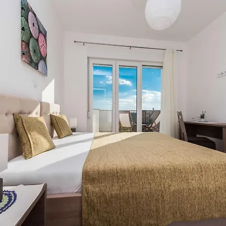 Vila Luxury Escape With Swimming Pool & Modern Design - Four Bedroom With Private Pool 1
