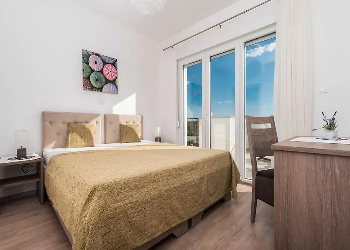 וילה Luxury Escape With Swimming Pool & Modern Design - Four Bedroom With Private Pool 1 Debeljak