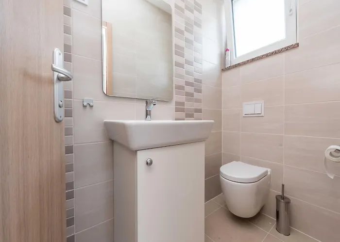 וילה Luxury Escape With Swimming Pool & Modern Design - Four Bedroom With Private Pool 1 Debeljak