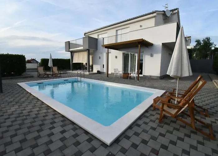 וילה Luxury Escape With Swimming Pool & Modern Design - Four Bedroom With Private Pool 1