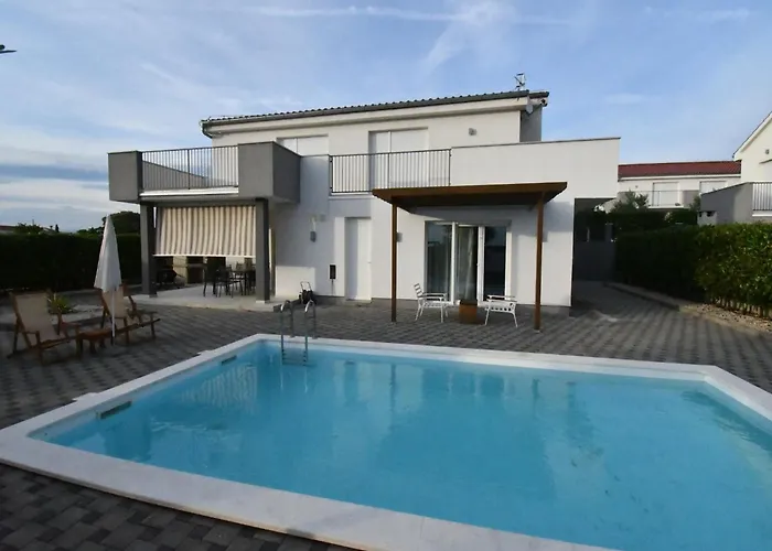 וילה Luxury Escape With Swimming Pool & Modern Design - Four Bedroom With Private Pool 1