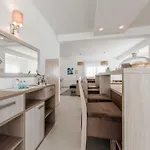 Luxury Escape With Swimming Pool & Modern Design - Four Bedroom With Private Pool 1 * Debeljak