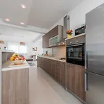 Luxury Escape With Swimming Pool & Modern Design - Four Bedroom With Private Pool 1 Debeljak