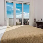 Luxury Escape With Swimming Pool & Modern Design - Four Bedroom With Private Pool 1