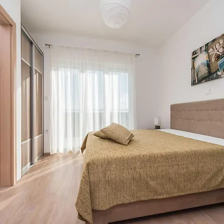 Luxury Escape With Swimming Pool & Modern Design - Four Bedroom With Private Pool 1 Вилла *
