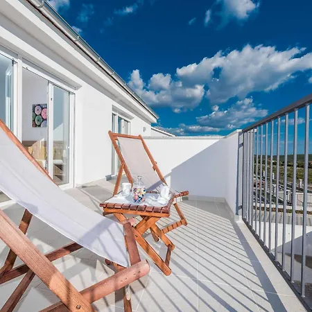 Luxury Escape With Swimming Pool & Modern Design - Four Bedroom With Private Pool 1 Вилла *